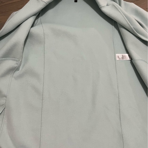 Banana Republic Women’s Wool Blend Unlined Coat. XS. Excellent condition! - Picture 7 of 9